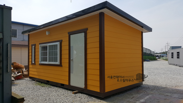 이천 이동식주택, 작은 도서관 겸 공부방 용도의 스틸하우스