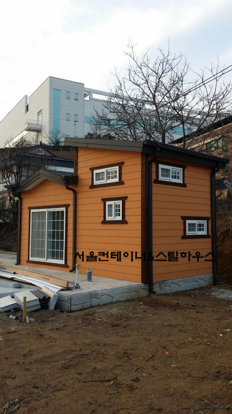   충북 감곡 3m6m 이층주택