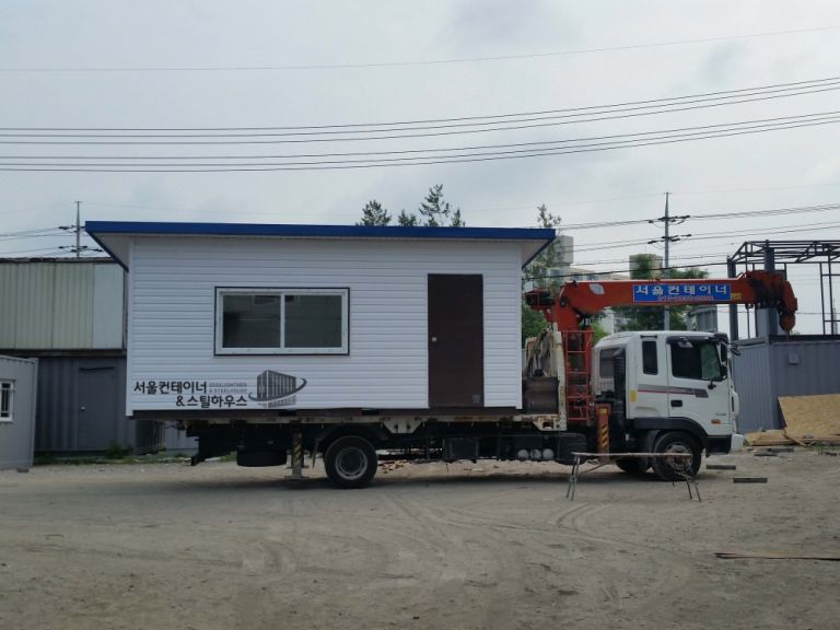  여주세민병원 출고, 3m*6m 비닐싸이딩 방가로 제작