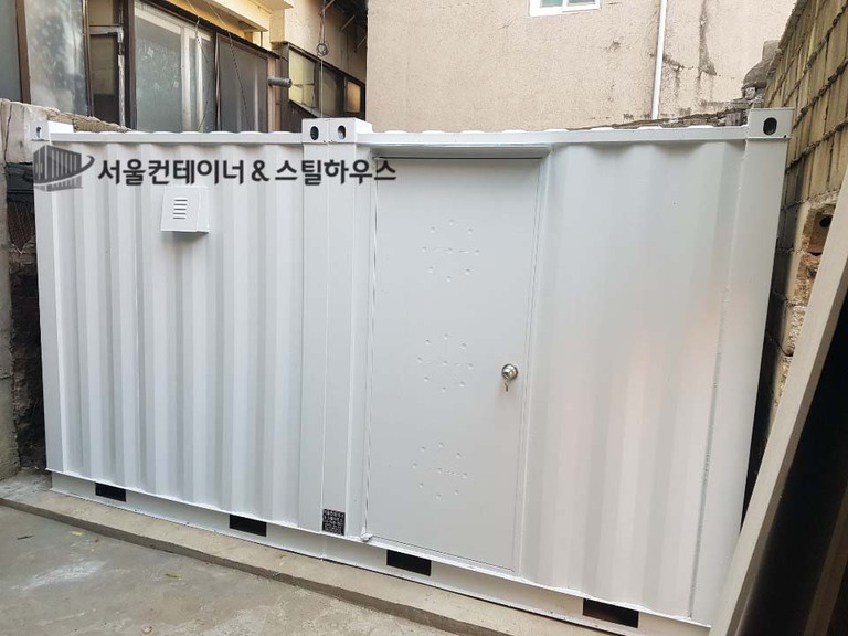   협소한 공간을 활용,  서울 남창동 컨테이너 연동형 설치