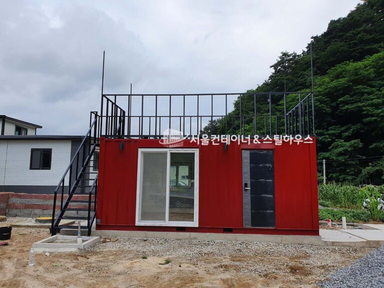 제천 농막 컨테이너 출고, 지붕 난간 및 계단 출장시공